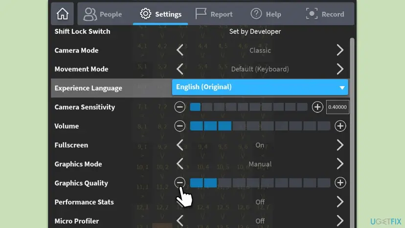 Roblox in-game settings menu with the Graphics Quality slider being lowered to reduce the load on the PC