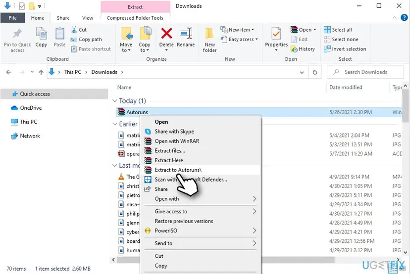 File Explorer on Windows 10 with the right-click menu of the downloaded Autoruns ZIP archive open on an extract option
